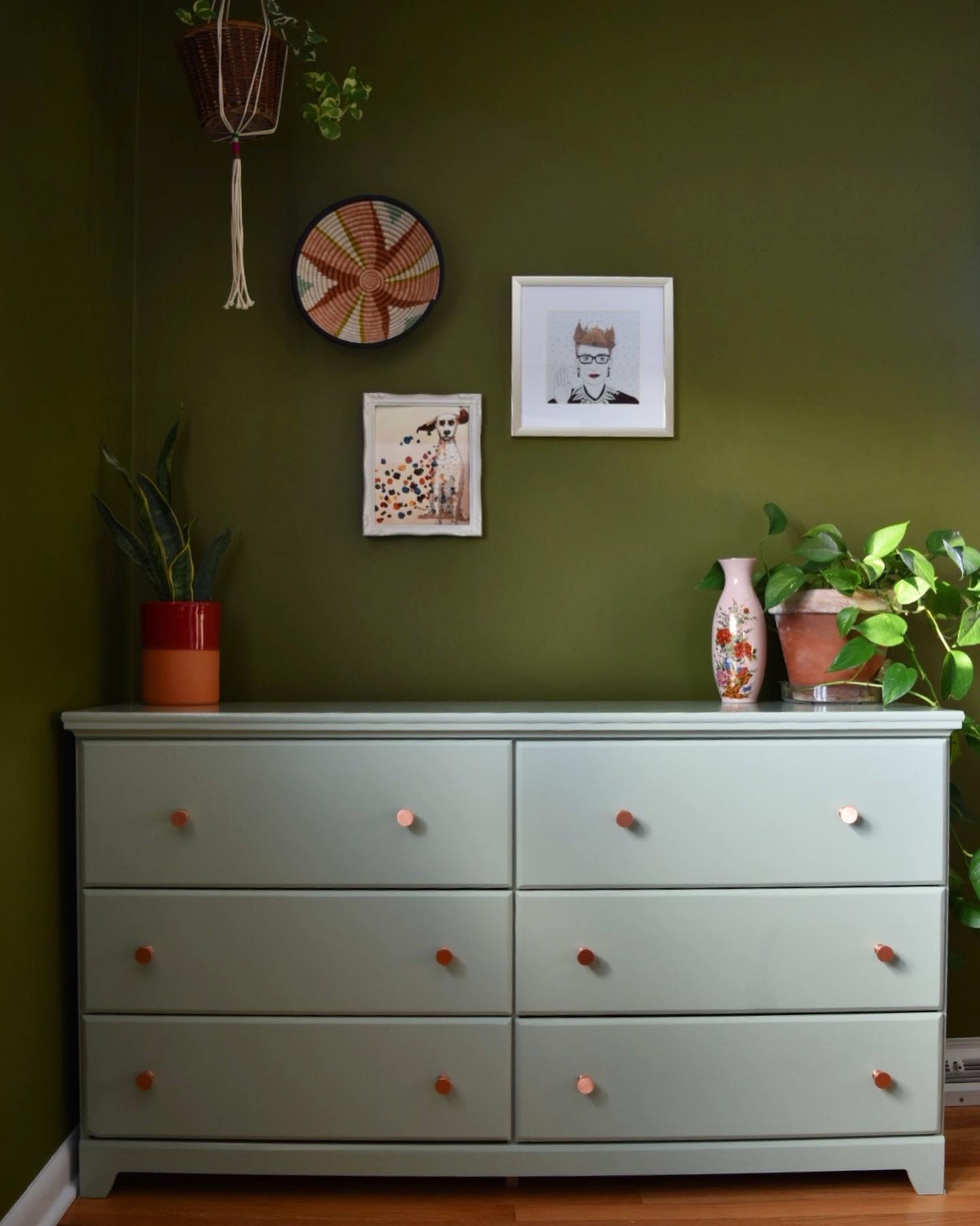 Fixing a Beat Up Dresser - Holladays at Home